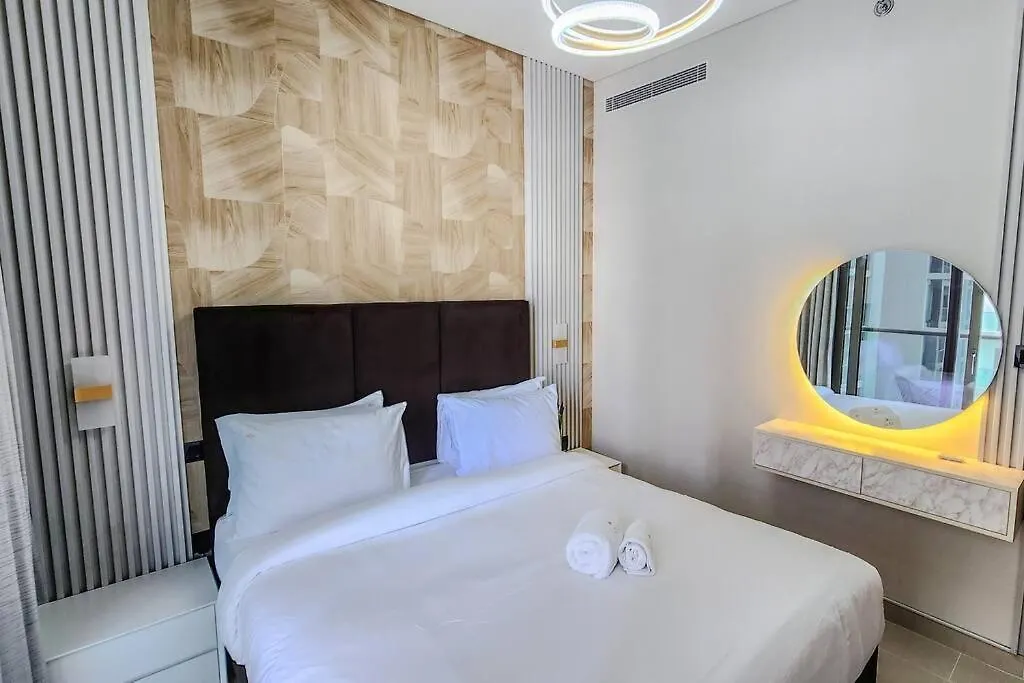 شقة Stay By Latinem Luxury 1Br Holiday Home Cvr A702 Near Burj Khalifa دبي الإمارات العربية المتحدة