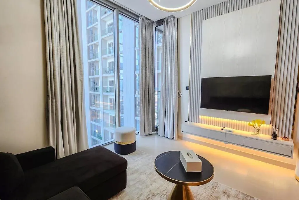 Stay By Latinem Luxury 1Br Holiday Home Cvr A702 Near Burj Khalifa دبي 0*,